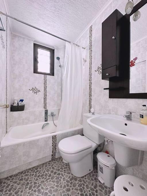 Glyfada Grand Residence Atenas Exterior foto