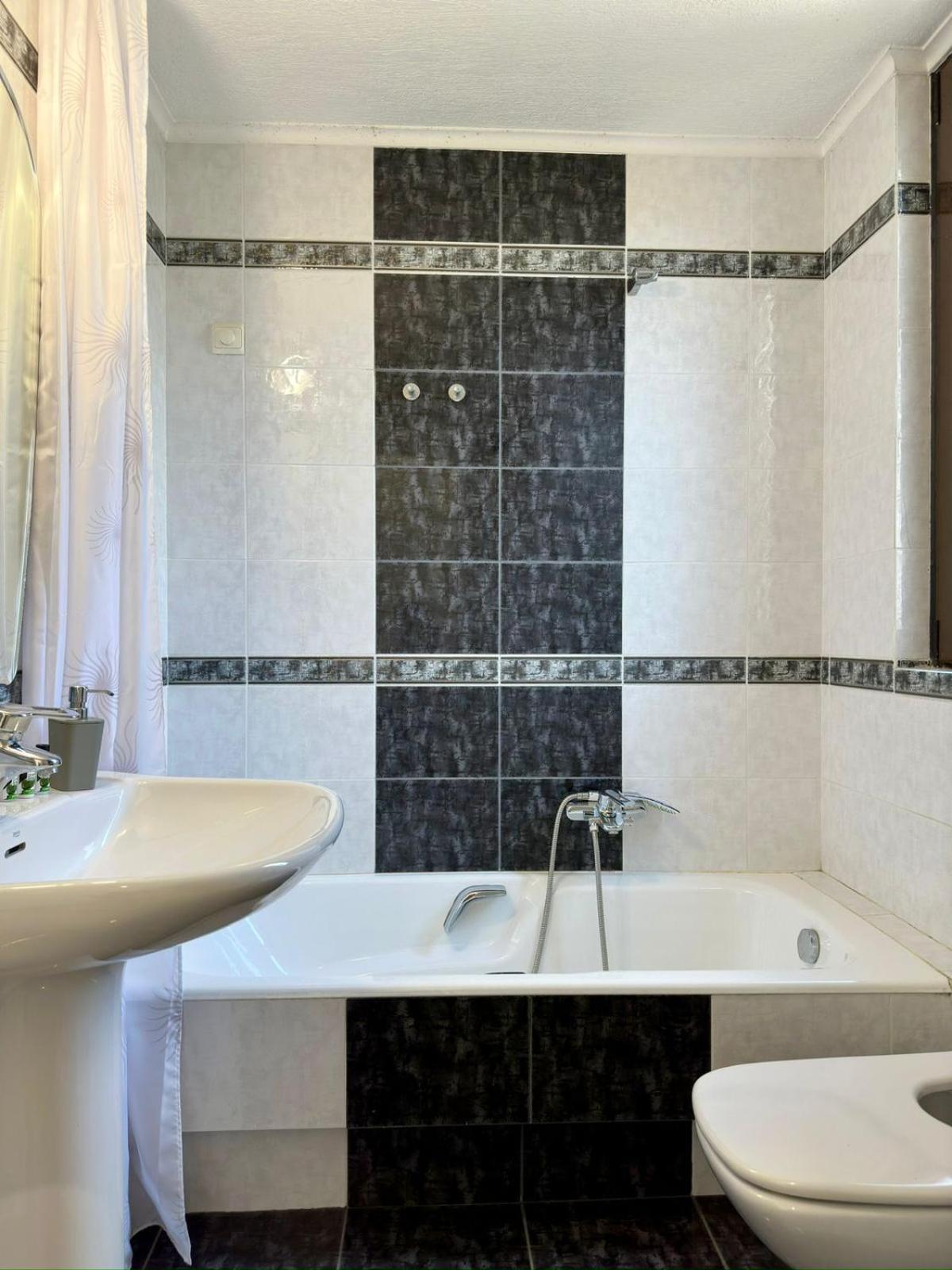 Glyfada Grand Residence Atenas Exterior foto